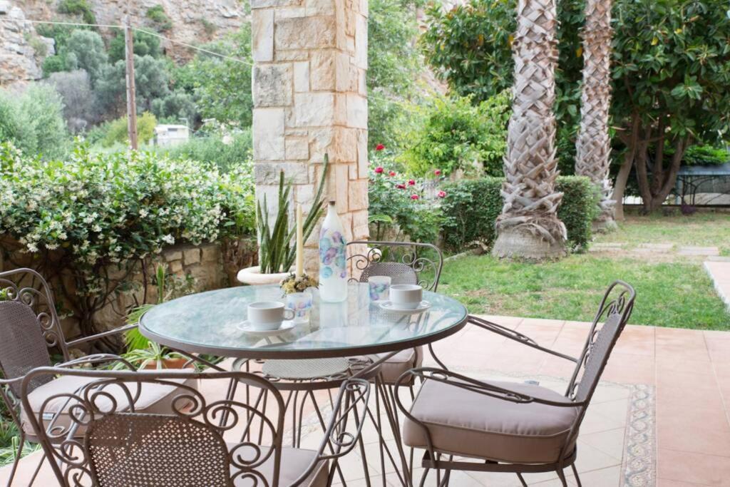 Heraklion Comfy House With Mountain View Exterior foto